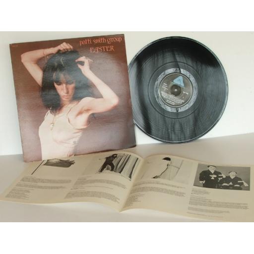 PATTI SMITH GROUP, Easter. With lyric insert. First UK pressing 1978. Arista ...