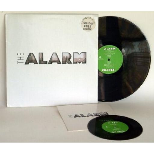 The Alarm CHANGE. TOP COPY. Di-cut cover with limited edition free 7" single,...