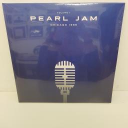 PEARL JAM - Chicago 1995 Volume 1, 2x12 inch LP, limited edition, one clear vinyl.