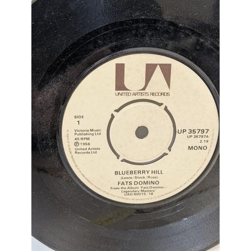 FATS DOMINO Blueberry hill, Walkin' to new orleans, 7" vinyl SINGLE. UP35797