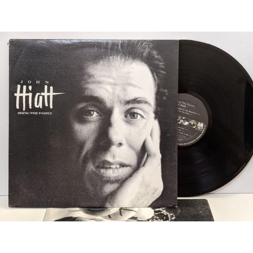 JOHN HIATT Bring the family, 12" vinyl LP. SP5158