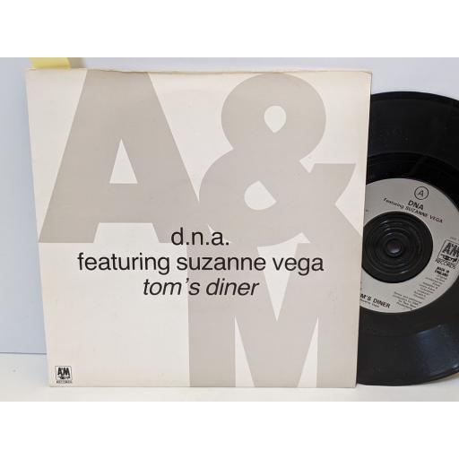DNA featuring SUZANNE VEGA Tom's diner, 7" vinyl SINGLE. AM592