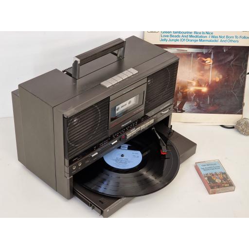 Panasonic SG-J555 portable music system. Vinyl cassette and radio player