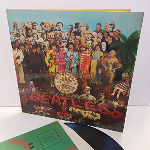 THE BEATLES Sgt Pepper's lonely hearts club band PMC7027. 1st PRESS UK 1967  MONO 12" LP vinyl