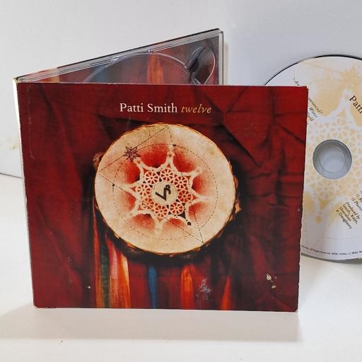 PATTI SMITH Twelve compact disc. FTH068CDC