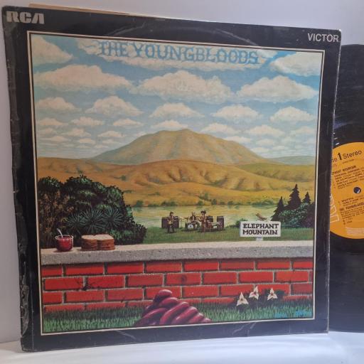 THE YOUNGBLOODS Elephant mountain 12" vinyl LP. SF8026