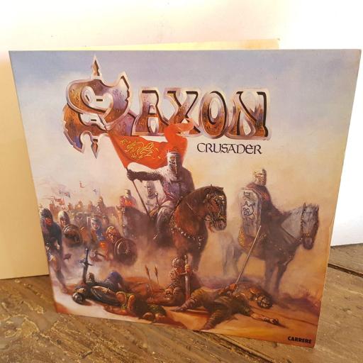 SAXON crusader. VINYL 12" LP. CA681