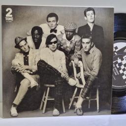 THE SPECIALS Do nothing, Maggie’s farm 7” single. CHSTT16